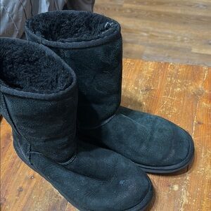 Ugg Classic Short Black Boots